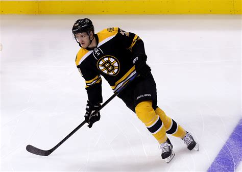 All the signs were pointing to the devils signing dougie hamilton for weeks, but fans were still preparing for disappointment for weeks. By trading Dougie Hamilton, Bruins dismiss a franchise player - The Boston Globe