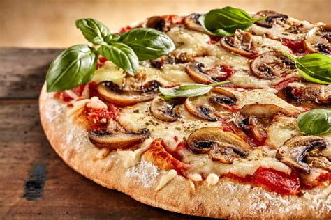 PIZZA FUNGHI - Pizza Timisoara | Oferta Celentano