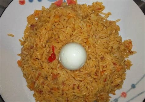 How to boil eggs on the stovetop. How To Cook Jollof Rice With Egg Or Boiled Egg : Lean On ...