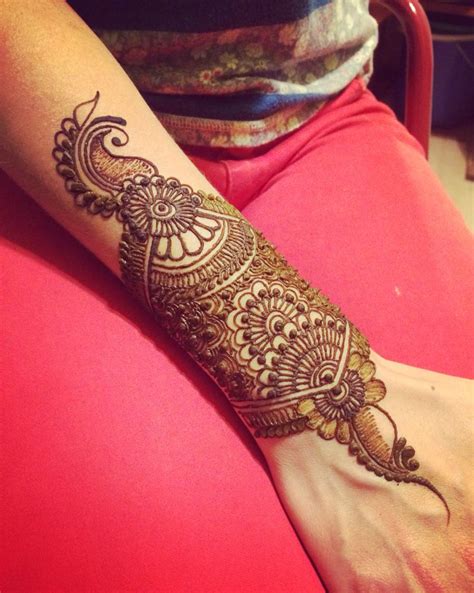 Henna Cuff 30 Henna Hand Tattoo Hand Tattoos Beautiful Rangoli