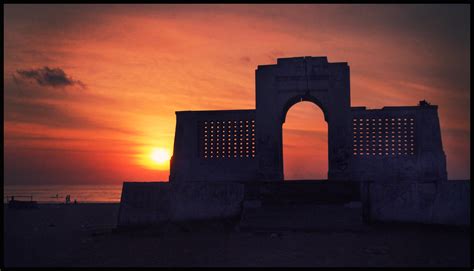 Sunrise At Besant Nagar Beach Chennai India Sha Flickr