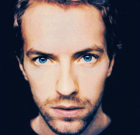 7 Undeniable Reasons Why We Can’t Help But Love Chris Martin From Coldplay