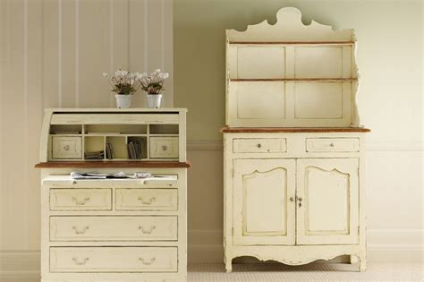 Soluciona los problemas de espacio con aparadores a medida. Muebles para una cocina de estilo inglés. Decoración del ...