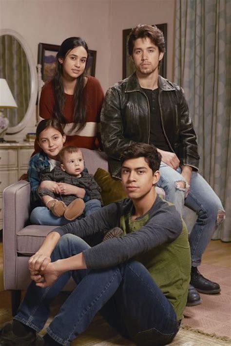 Party Of Five Freeform Announces Release Date For Series Reboot Video