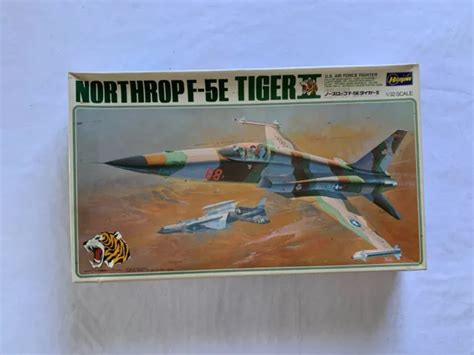 HASEGAWA NORTHROP F 5E Tiger II S22 1 32 Scale Model Kit Started 50 00