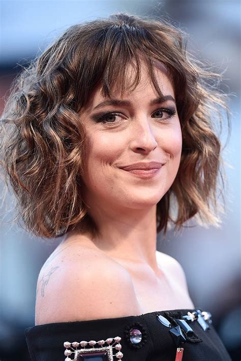The Best Celebrity Bangs To Try This Fall Hairstyles With Bangs Bob