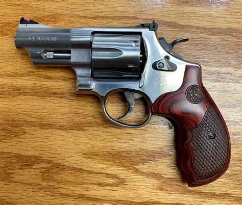 Smith And Wesson 629 Deluxe For Sale