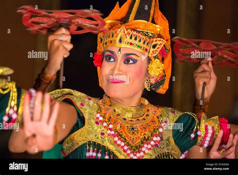 Traditional Balinese Dance At The Ubud Palace Ubud Bali Indonesia
