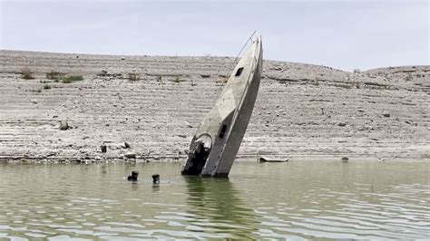 Lake Mead Sees Third Submerged Body Surface This Year Laptrinhx News