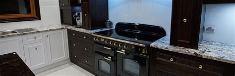 Whether you're looking for a stylish new cabinet to be fitted out in the kitchen, bathroom, laundry or elsewhere in the home, a & t can customise a cabinet to suit your style, space and needs. Bespoke Kitchen Cabinets |Cabinet Makers QLD| A&T Cabinet ...
