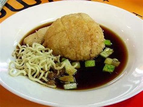 Jika oleh oleh khas cirebon ada kerupuk melarat, di palembang ada kerupuk kemplang kerupuk ini terbuat dari bahan dasar ikan dan tepung. Masakan Khas Sumatera yang Terkenal dan Mudah Didapat ...