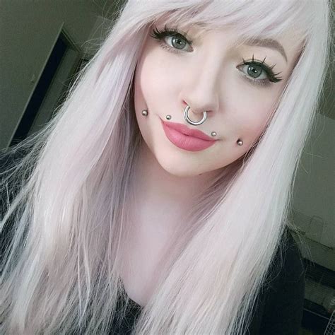 Women With Huge Septums Face Piercings Piercings Facial Piercings