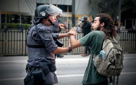 Repressão Policial Marca Dia De Protestos Em Vários Pontos Do País Rede Brasil Atual