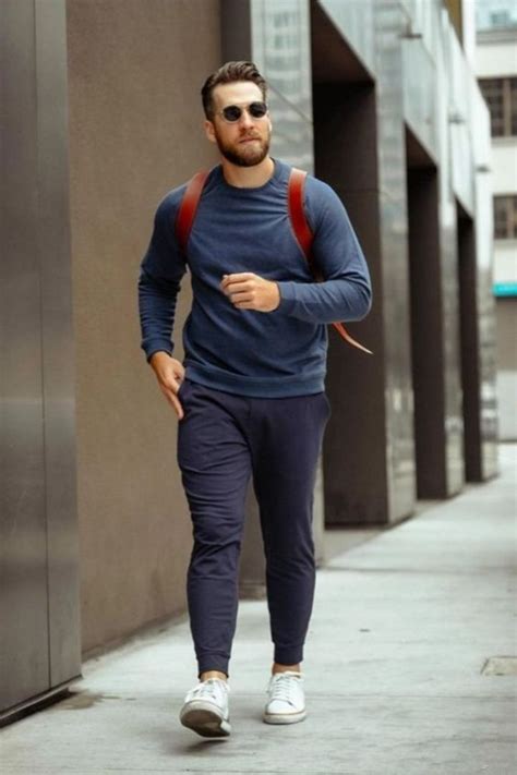 How To Wear Joggers 11 Outfit Ideas For Men In 2023 Runners Athletics