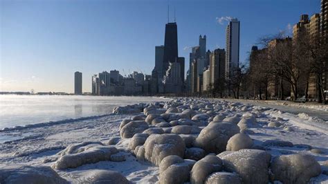 Chicago Weather Cps Closes Thursday As Record Breaking Cold Expected