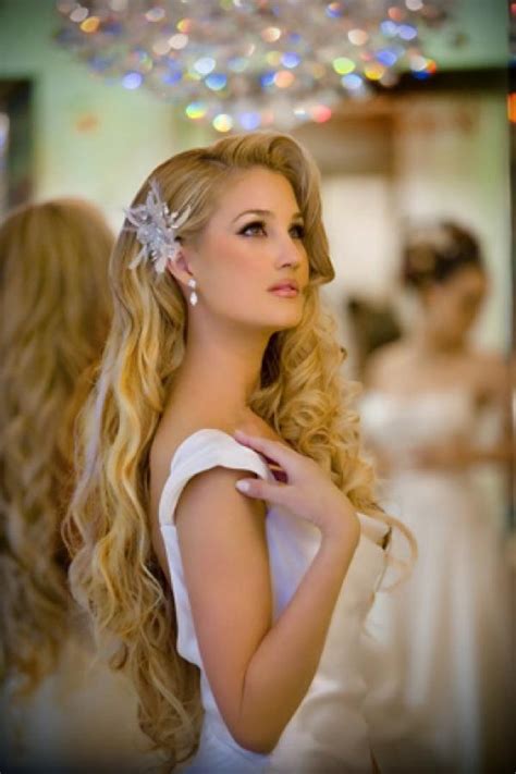 30 Tremendous Bridal Hairstyles For Long Hair Slodive