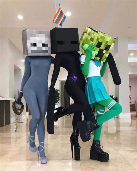 Pin By Brubs Wallpaper On Wallpaper De Minecraft Funny Cosplay Cosplay Outfits Cosplay Costumes
