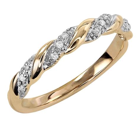 Best Anniversary Rings To Give Your Wife