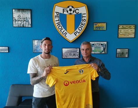 Последние твиты от fc petrolul ploiești (@petrolulfc). Fundașul central columbian Jhon Steven Mondragon a semnat ...