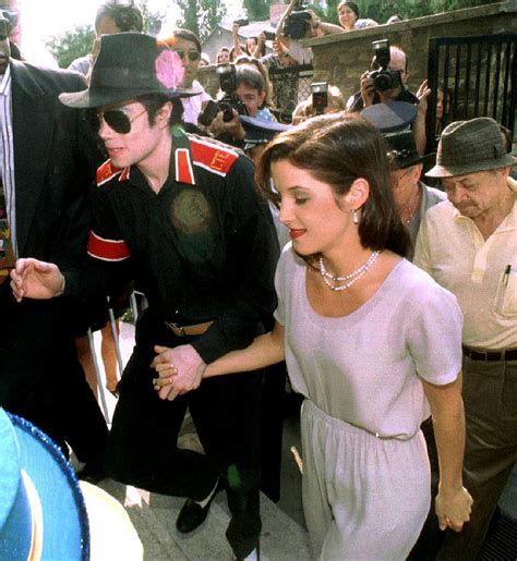 Michael Jackson And Lisa Marie Presley A Timeline Of Their Brief Marriage