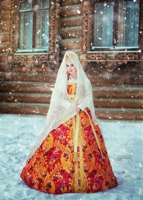 russian bride in traditional style Свадьба Одежда Костюм