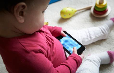 Aumenta Uso De Dispositivos Móviles En Niños Mexicanos De Dos Años