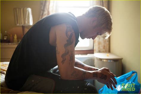 Ryan Gosling Shirtless In Place Beyond The Pines Exclusive Still Photo 2848007 Bradley