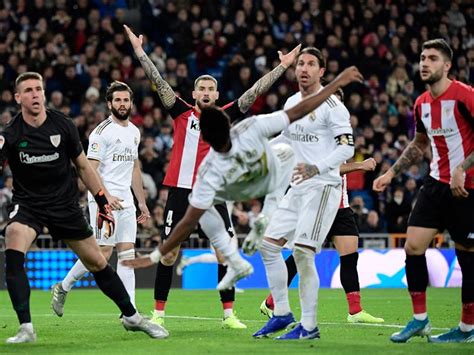 Real madrid official website with news, photos, videos and sale of tickets for the next matches. Real Madrid vs Ath Bilbao: Real Madrid Lose Ground In ...