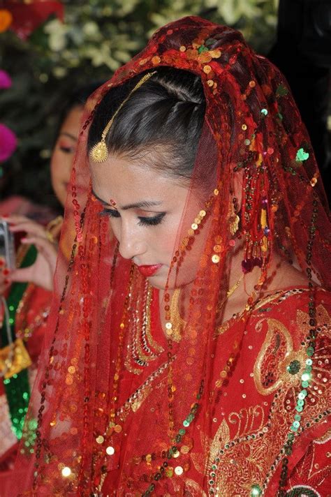 nepali bride photo by pradeep shakya bridal jewelry bride photo hair wrap