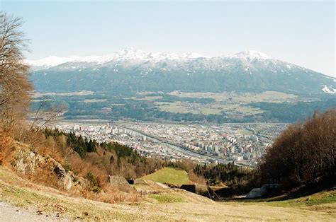 Its source is located in the austrian state of vorarlberg, where the river rises from lake formarinsee in the alps at an altitude of 1,870 metres (6,120 ft). toni tanzt tango: Iller, Lech, Isar, Inn