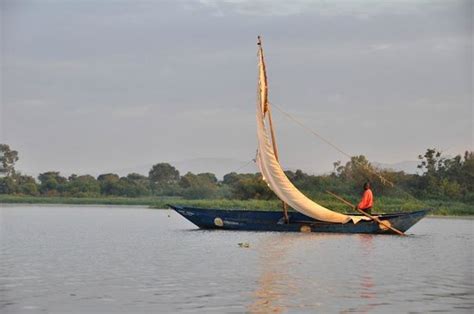 Located on a bay on the eastern shore of lake victoria at an altitude of 1,131 m (3,711 ft). Kisumu Photos - Featured Images of Kisumu, Nyanza Province ...