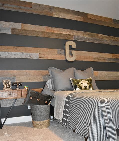 How To Create A Barn Wood Accent Wall