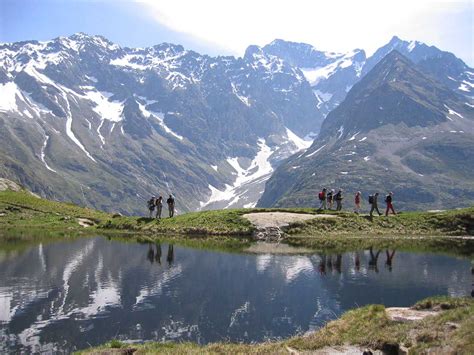 Gourmet Alpine Walking Holidays By Undiscovered Mountains