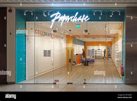 Paperchase Store Sign Logo Hi Res Stock Photography And Images Alamy