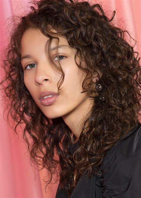 12 Best Curl Refreshing Sprays For Every Curl Type StyleCaster