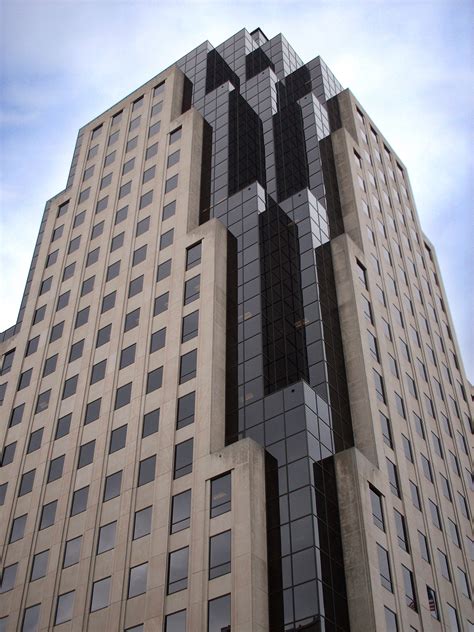 Regions bank opening and closing times for stores near by. File:Regions Tower, Shreveport.JPG - Wikimedia Commons