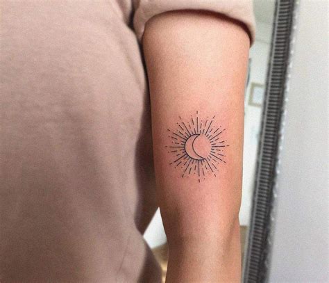 Top 67 Best Simple Sun Tattoo Ideas 2021 Inspiration Guide Artofit