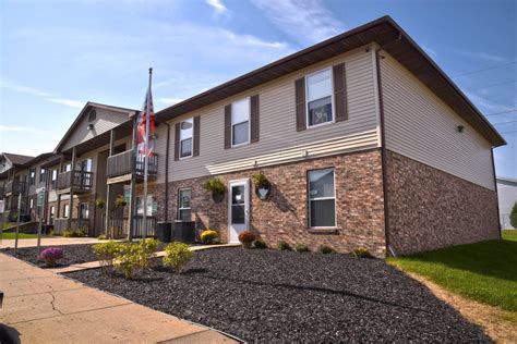 We provide a cost calculator, pricing tools, and more so you'll know exactly what it will cost to live in the city you love. Raintree Apartments - Cedar Rapids, IA | Apartments.com