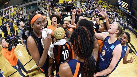 Connecticut Sun complete series sweep of Los Angeles Sparks to reach ...