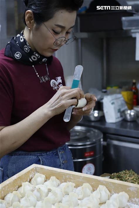See more of 餡老滿 on facebook. 「餡老滿」再展店!東元起家厝賣起北京最好吃的餃子 │ 旅遊頻道 │ 三立新聞網 SETN.COM