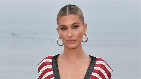 Check spelling or type a new query. Hailey Bieber Debuts New Finger and Neck Tattoos — Photos ...