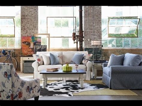 Some people said that if they're put their favorite things in their room, it will make their mood increased, and it can get rid their laziness of doing some work or assignment in their room. Lazy boy furniture reviews 2016