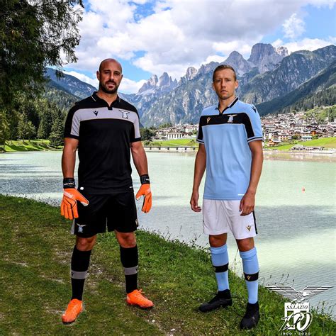 Il tuo indirizzo email non sarà pubblicato. Lazio 2020-21 Macron Champions League Kit | 20/21 Kits ...