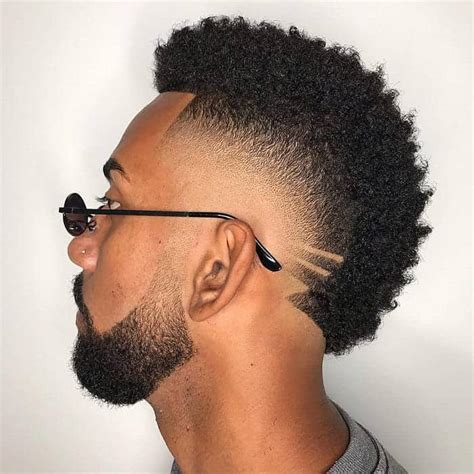 The taper fade is a modern barbering technique that will bring any classic cut up to date. Low Taper Fade: 15 Looks to Get in 2020 - Cool Men's Hair