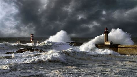 Lighthouse Storm Wallpapers 4k Hd Lighthouse Storm Backgrounds On