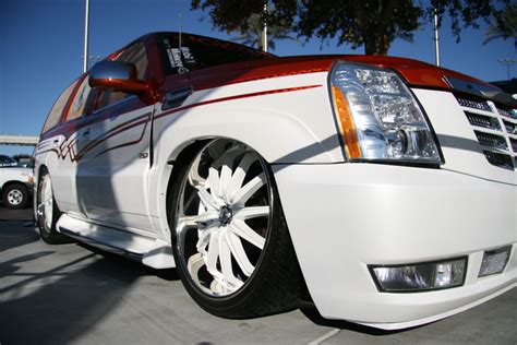 Dub Modified Cadillac Escalade 4 Madwhips