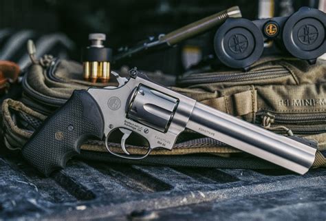 Обои Guns Six Shot Revolver Rossi Rm66 на рабочий стол картинки с