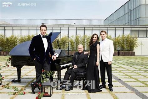 오페라의 유령 월드투어 쇼케이스 조나단 록스머스 the music of the night 191011. 국립현대미술관서 만나는 '오페라의 유령' - 아주경제