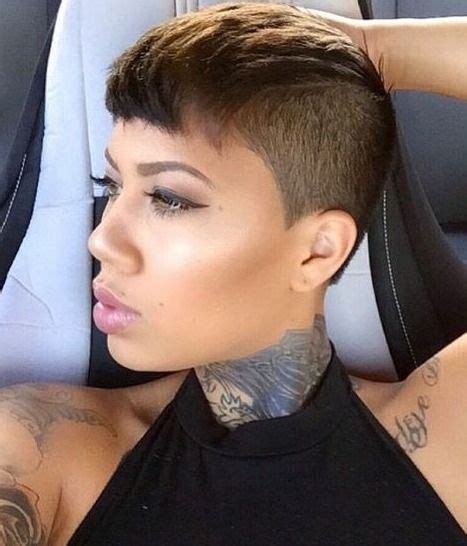 Short hairstyles for men can be more versatile and interesting than most would believe so continue scrolling to discover all the coolest ways to style that short cut! Cool Short hair styles | Short hair styles, Shaved hair ...