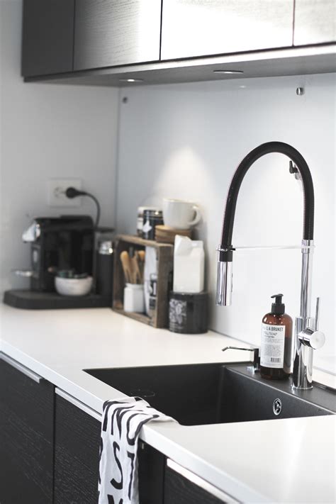 The right sink can be a focal point in your kitchen, so if you want to make a real style statement, a black kitchen sink is the way to do it. The coolest, on-trend tapware to own right now